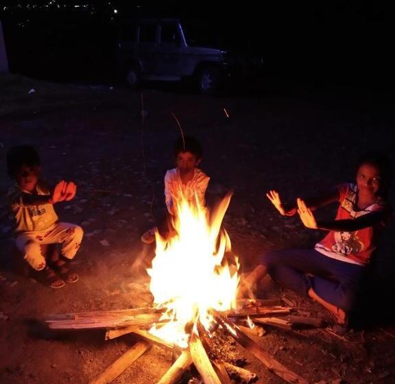 ホテル The Olive   Yogi Cottage. Online