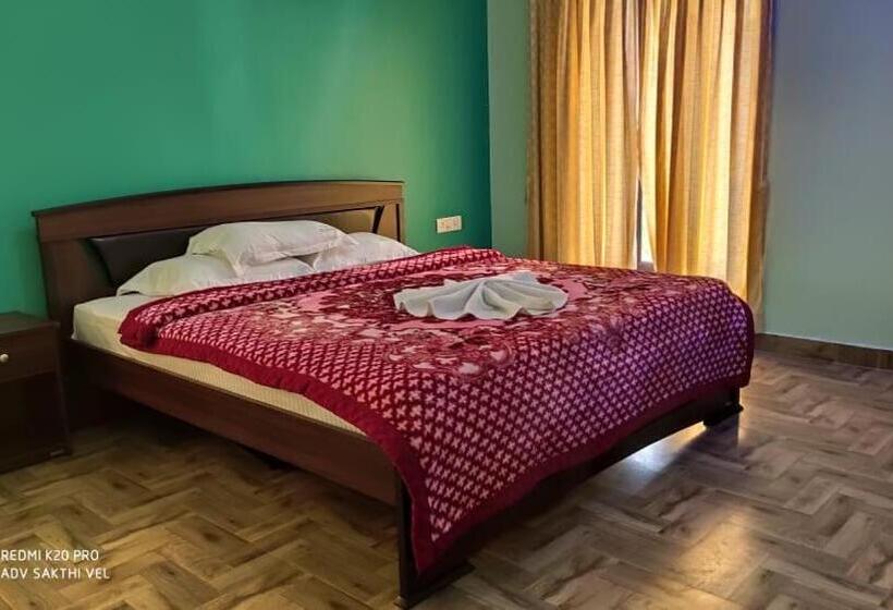 ホテル The Olive   Yogi Cottage. Online