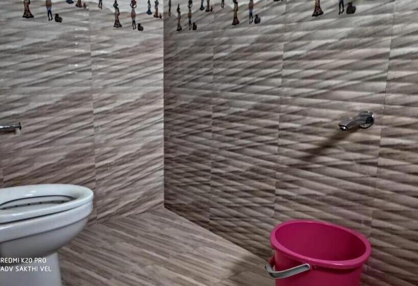 ホテル The Olive   Yogi Cottage. Online