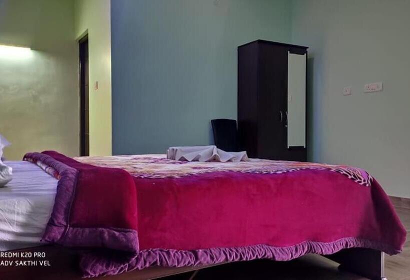 ホテル The Olive   Yogi Cottage. Online