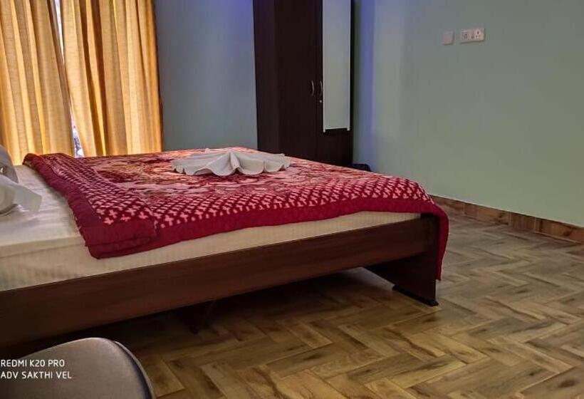 ホテル The Olive   Yogi Cottage. Online