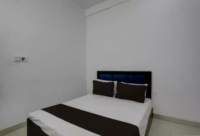 Oyo Hotel Kavya Residency