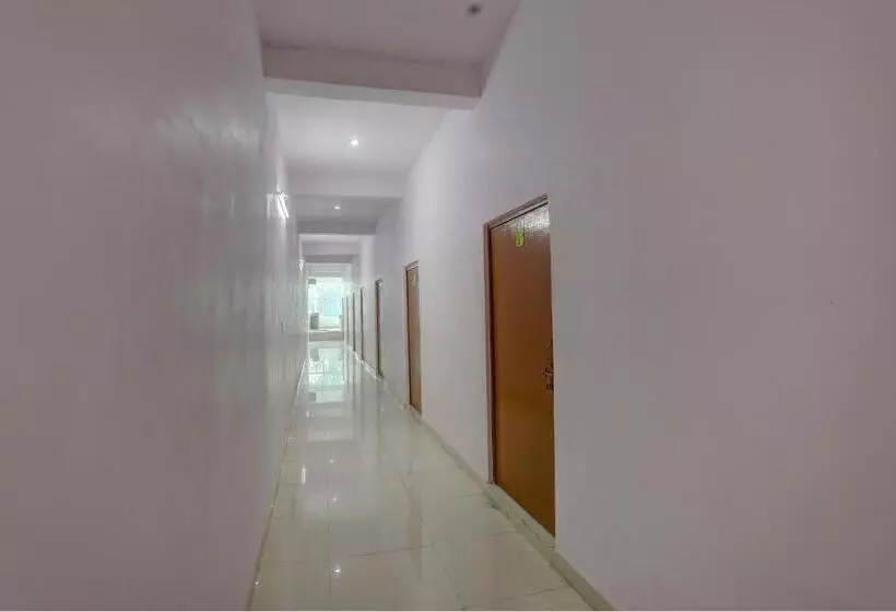 Oyo Hotel Kavya Residency