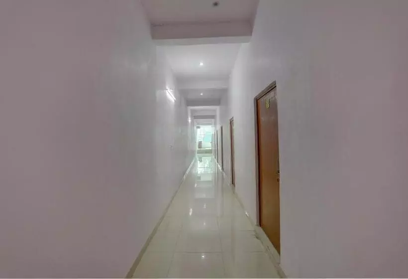 Oyo Hotel Kavya Residency