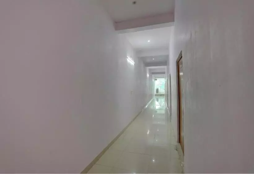 Oyo Hotel Kavya Residency