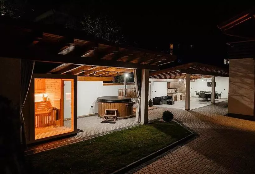 ペンション Casa Mecva