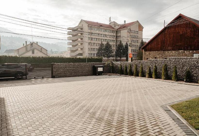 پانسیون Casa Mecva