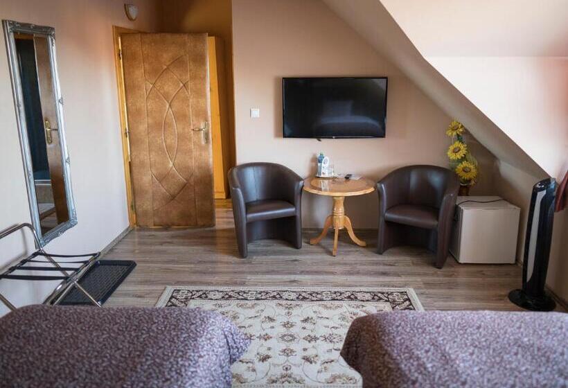 פנסיון Penzión Royal