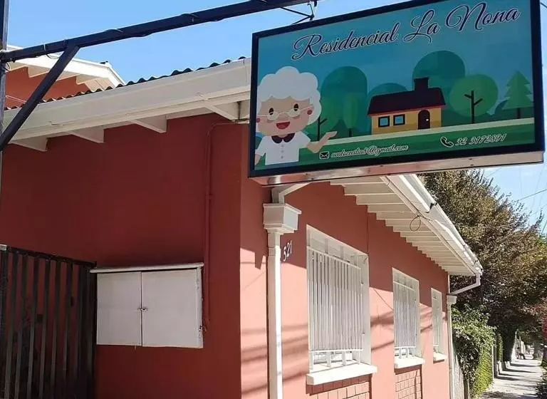 ペンション Residencial La Nona   Villa Alemana