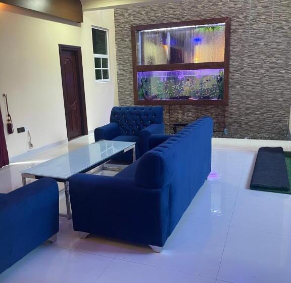 بنسيون Royal Residence Malabe