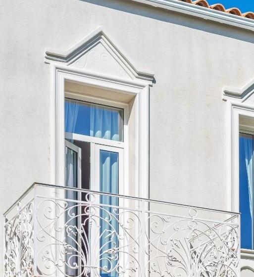 پانسیون Chambre D Hôtes De Luxe, Toulon Mourillon, 4 Belles Chambres, Piscine