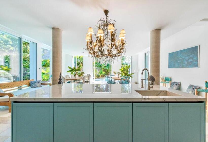 پانسیون Chambre D Hôtes De Luxe, Toulon Mourillon, 4 Belles Chambres, Piscine