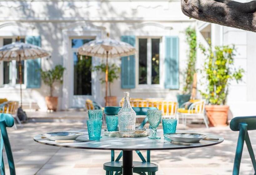 پانسیون Chambre D Hôtes De Luxe, Toulon Mourillon, 4 Belles Chambres, Piscine