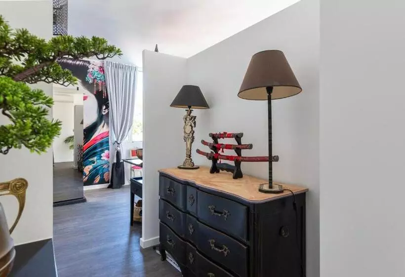 پانسیون Chambre D Hôtes De Luxe, Toulon Mourillon, 4 Belles Chambres, Piscine