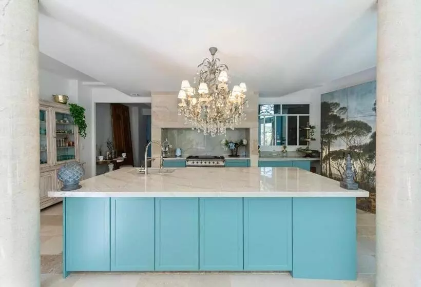 پانسیون Chambre D Hôtes De Luxe, Toulon Mourillon, 4 Belles Chambres, Piscine