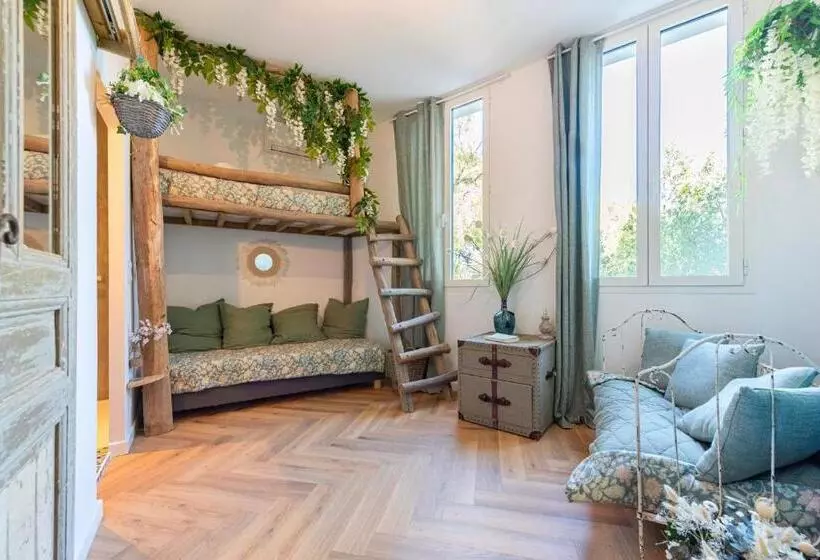 پانسیون Chambre D Hôtes De Luxe, Toulon Mourillon, 4 Belles Chambres, Piscine