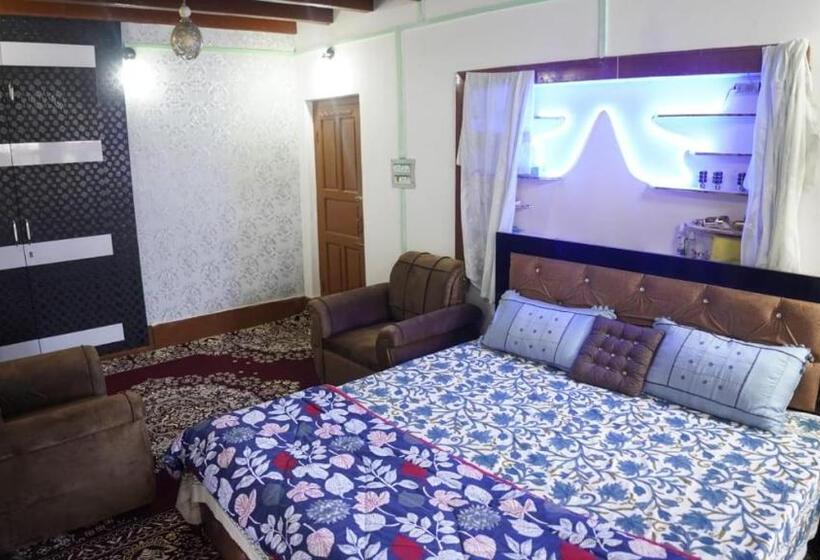 پانسیون Wani Guest House