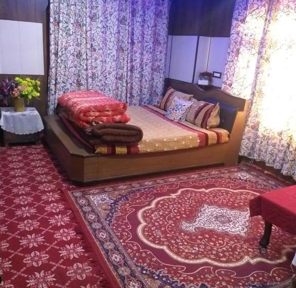 پانسیون Wani Guest House