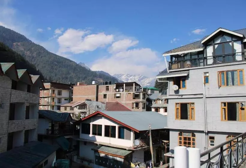 Trippy Turtle Hostel