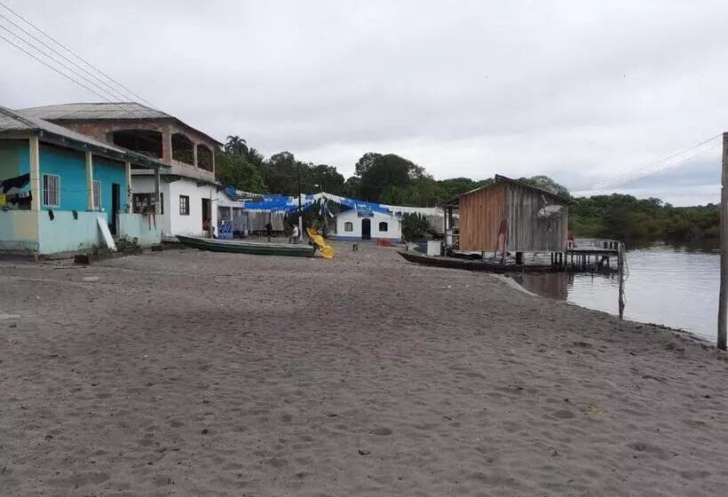 ユースホステル Pousada Canto Dos Passáros