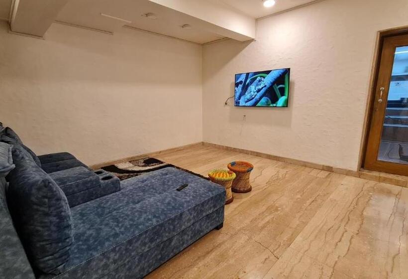 Albergue Rostel Live Mumbai