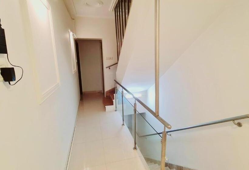 Albergue Rostel Live Mumbai