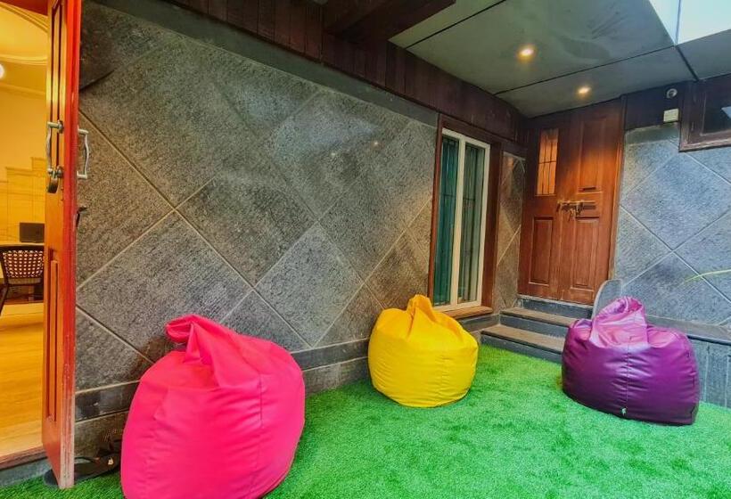 Albergue Rostel Live Mumbai