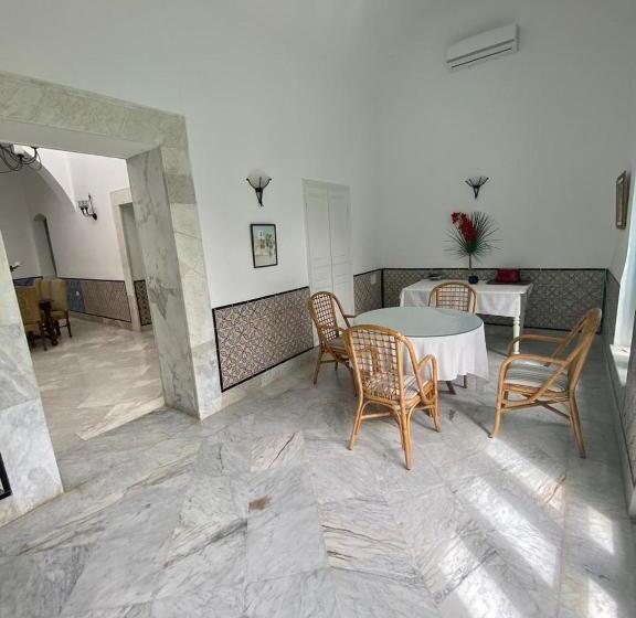 مبيت وإفطار Dar Fatma Mahdia, Bungalow Petit Déjeuner Piscine