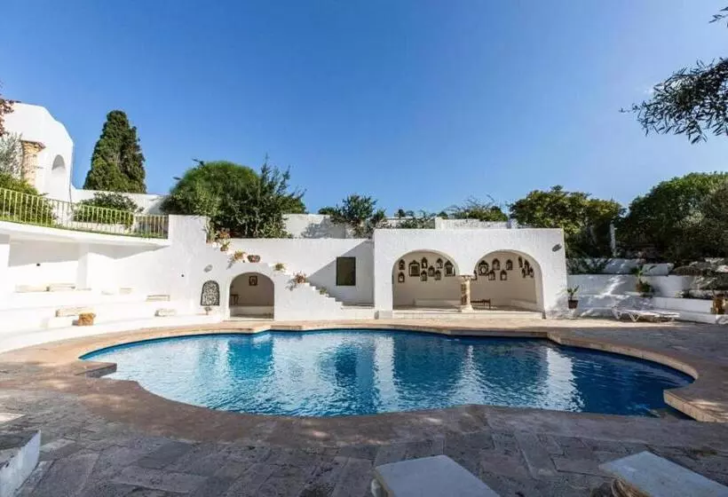 تختخواب و صبحانه Lella Zohra, Studio Avec Piscine à Sidi Bou Said