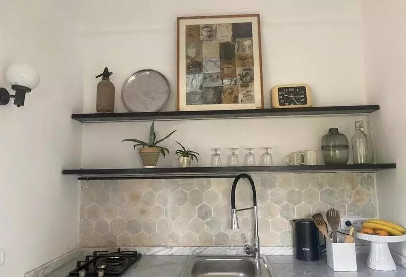 تختخواب و صبحانه Lella Zohra, Studio Avec Piscine à Sidi Bou Said