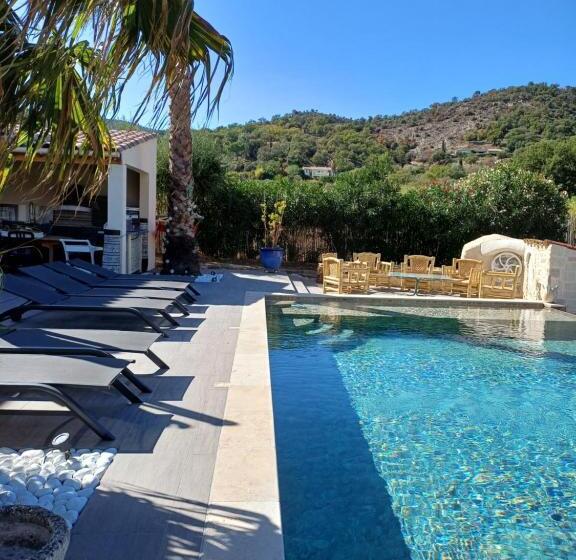 مبيت وإفطار Margaux Gourmand Inbox