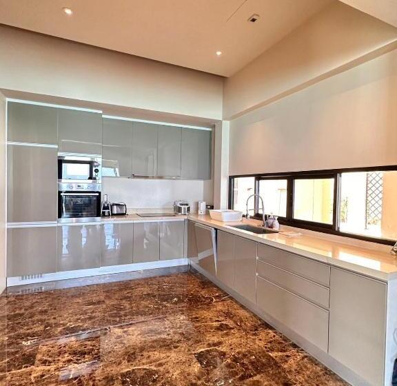 민박 Sunrise Villa