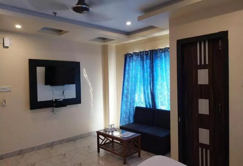 ホテル Aviani New Digha