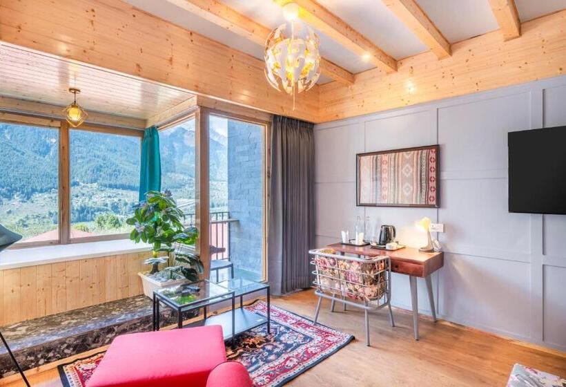 هتل Echor Himalayan Heights Luxe Manali