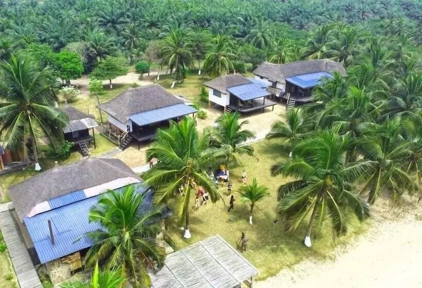 Hotelli Fantas Folly Beach Lodge