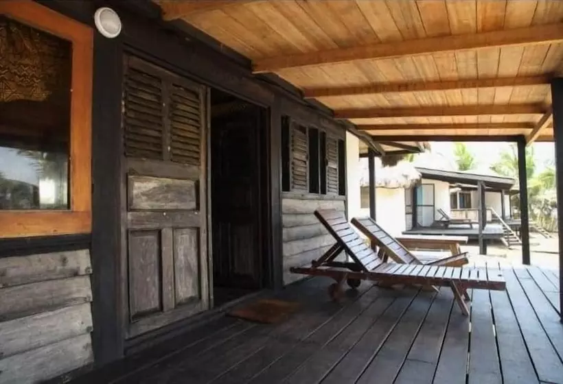 Hotelli Fantas Folly Beach Lodge