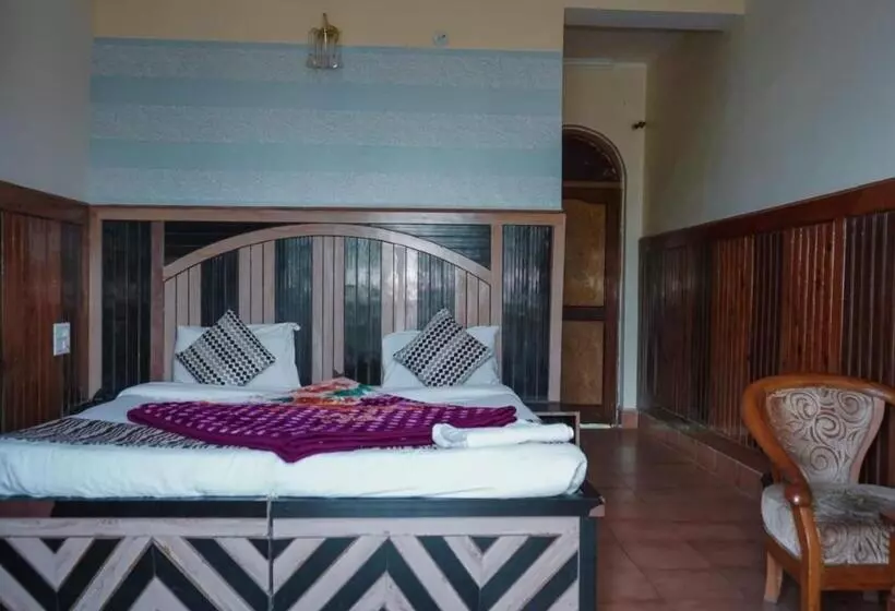 ホテル Himalaya Mount View Resort Uttarakhand