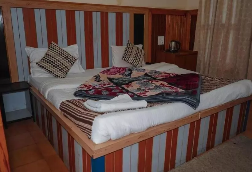 ホテル Himalaya Mount View Resort Uttarakhand