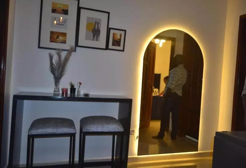 هتل Lovana Apartments And