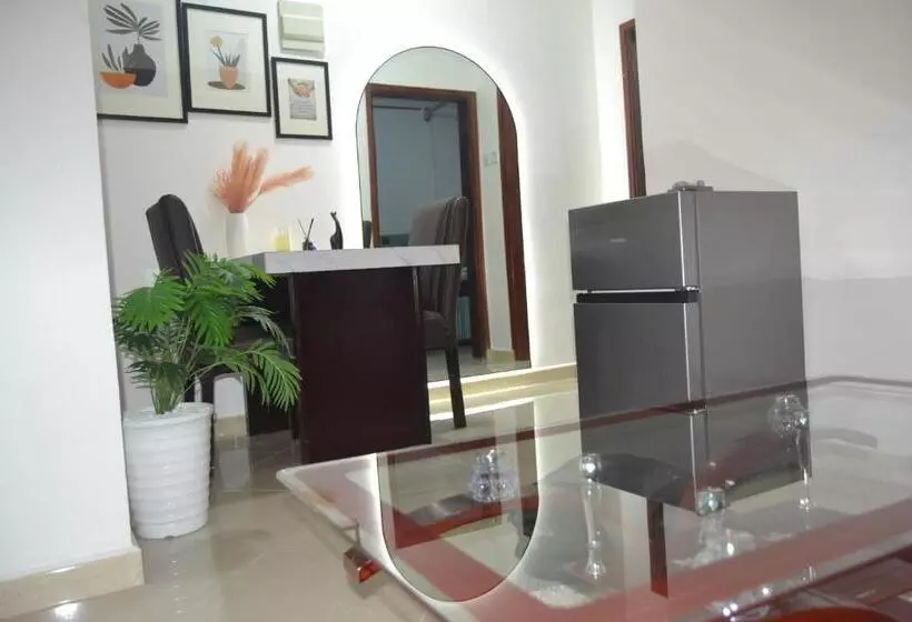 هتل Lovana Apartments And