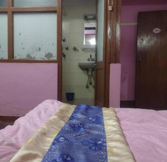 هتل Namesta Stupa