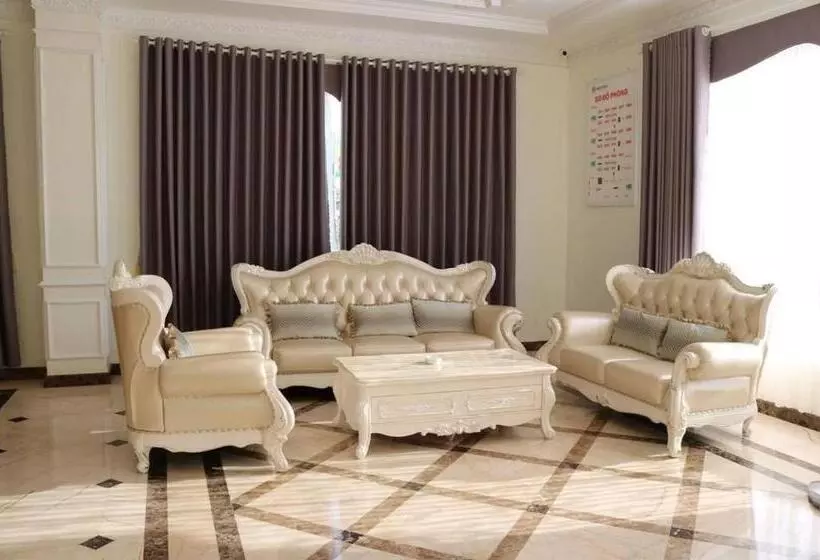 هتل Nhật Tân