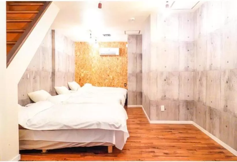 هتل One Hostel Himeji   Vacation Stay 98707v