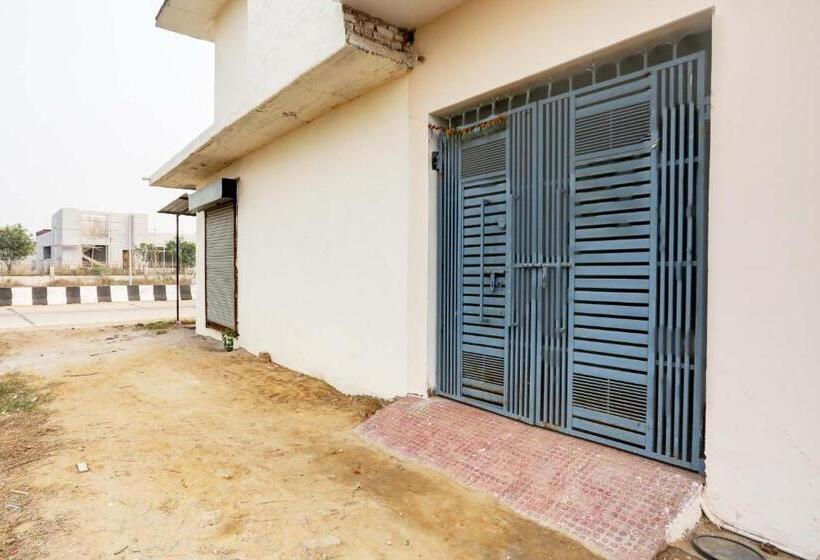 Hotel Oyo Jr Guest House