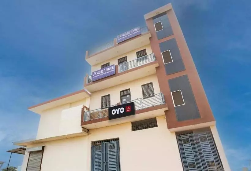 ホテル Oyo Jr Guest House
