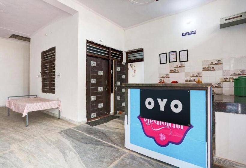 Hotel Oyo Jr Guest House