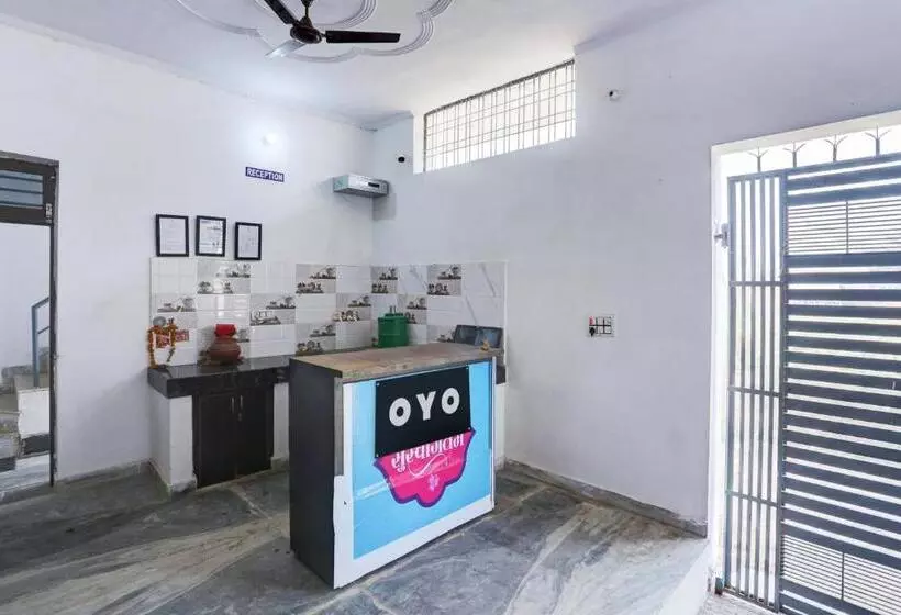 ホテル Oyo Jr Guest House