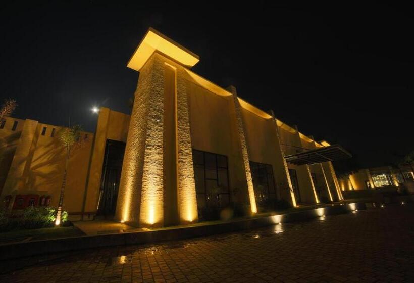 בית מלון כפרי Parklane Resort Dhanbad