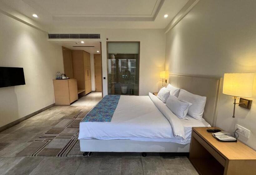 בית מלון כפרי Parklane Resort Dhanbad