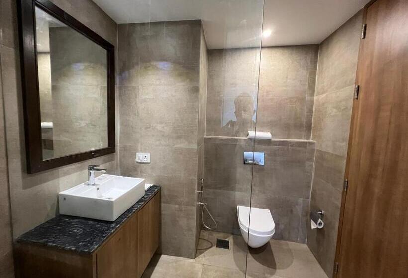 בית מלון כפרי Parklane Resort Dhanbad